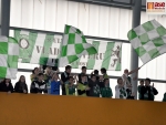 Ultras 1909 fandili mladým fotbalistům Baníku při turnaji U12 ve Velebudicích. 