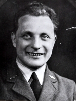 Karel Marek, občan Meziboří v uniformě RAF. 