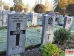 Pomníky anglických zajatců na olšanském hřibitově. 